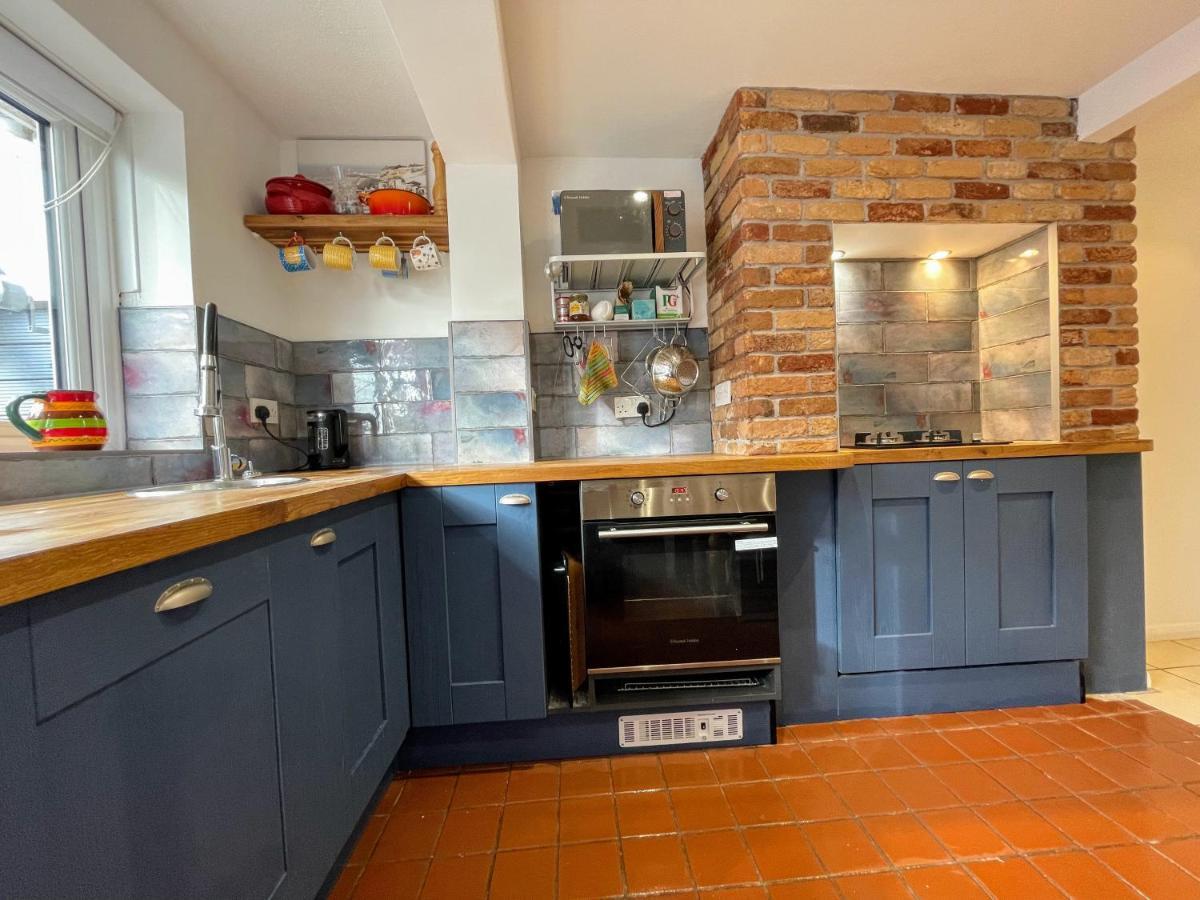 Hastings Old Town Tackleway Privileged Sea Views Whole House 3 Beds Exterior photo